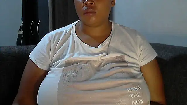 Snapshot of Sexy-queen99xx chatting on March 2, 2026, 5:52 am Sexy-queen99xx online show from March 2, 2026, 5:52 am