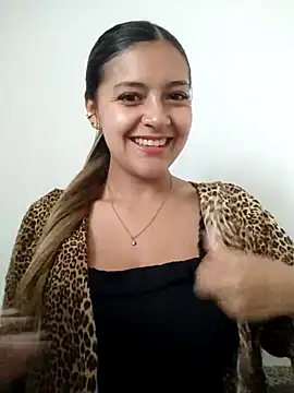 alana 69 online show from March 17, 2025, 5:27 pm