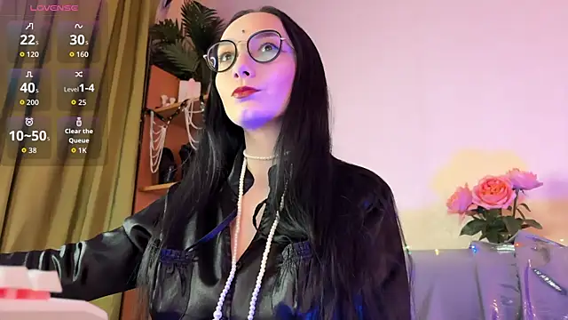 Jinhee Noir online show from December 1, 2025, 10:49 am