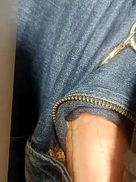 Keimax79 online show from January 8, 2026, 8:04 pm