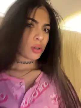 Sarasanders 4 online show from October 24, 2025, 3:16 am