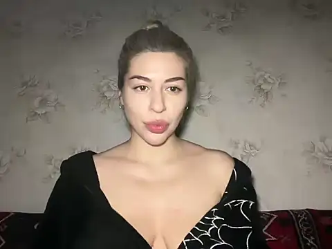 Lux Sonya Star online show from February 2, 2026, 1:21 pm