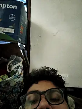 thebrownboi01 online show from November 12, 2025, 2:15 am