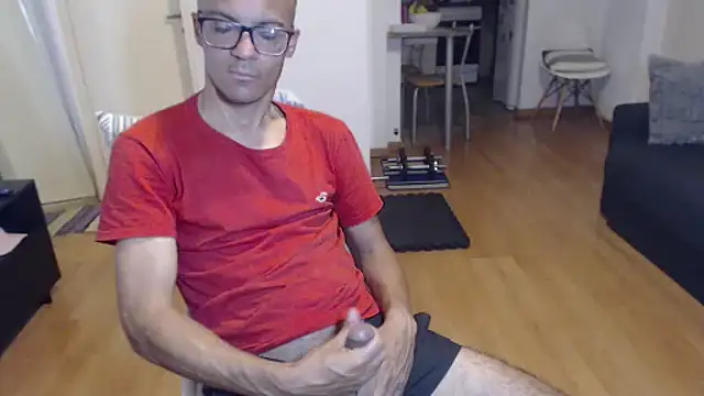 guachin hunk online show from November 17, 2025, 3:10 am