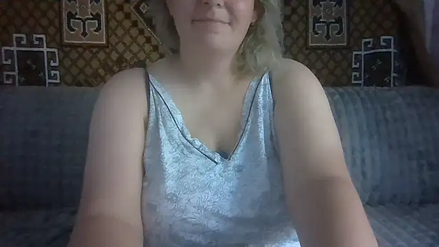 Snapshot of Diana_Britt chatting on July 16, 2026, 4:09 am Diana Britt online show from July 16, 2026, 4:09 am