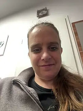 LadyChantale online show from May 18, 2026, 6:07 am