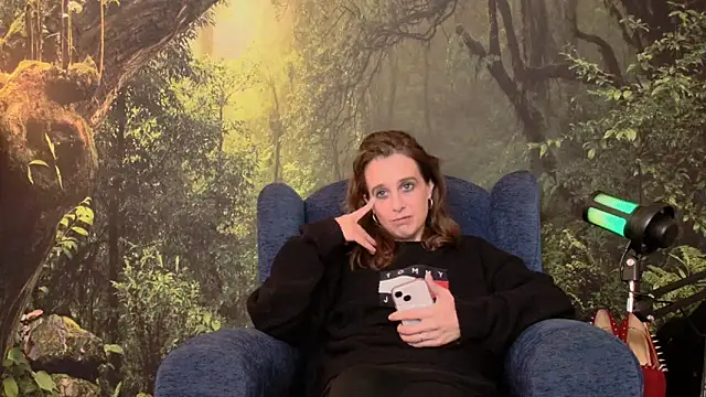 LadyChantale online show from March 12, 2025, 2:12 pm