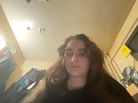 Snapshot of Snowbunnycake_131 chatting on March 21, 2026, 8:19 am Snowbunnycake 131 online show from March 21, 2026, 8:19 am