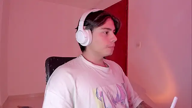 Giordano Russo online show from November 15, 2025, 8:13 pm