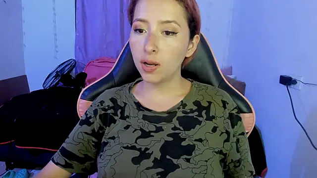 Ginger Sweetty online show from March 5, 2025, 11:49 pm