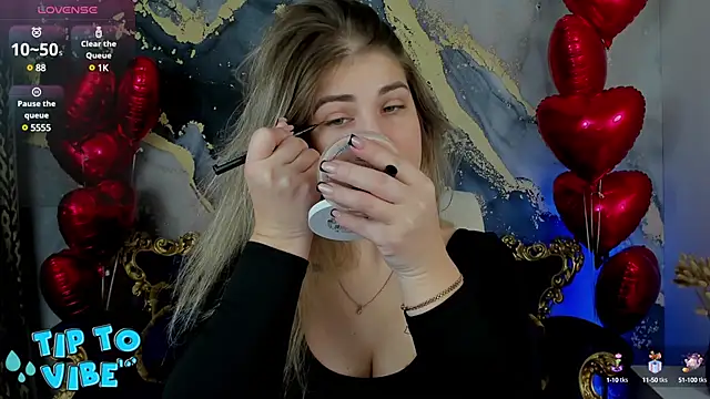 CassandraGood online show from February 13, 2025, 7:45 am