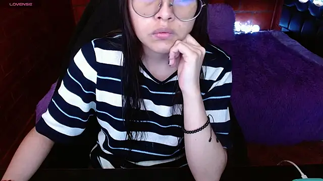 Snapshot of MidoriQuiinn chatting on May 29, 2026, 4:02 pm MidoriQuiinn online show from May 29, 2026, 4:02 pm