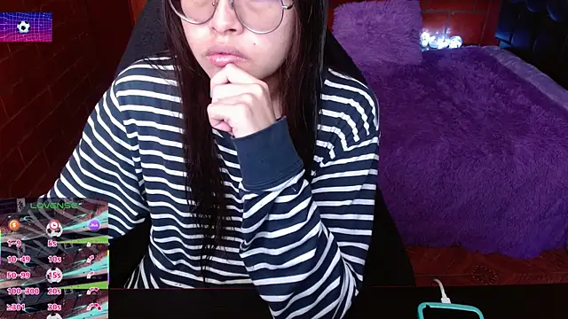 MidoriQuiinn online show from June 20, 2026, 4:23 pm