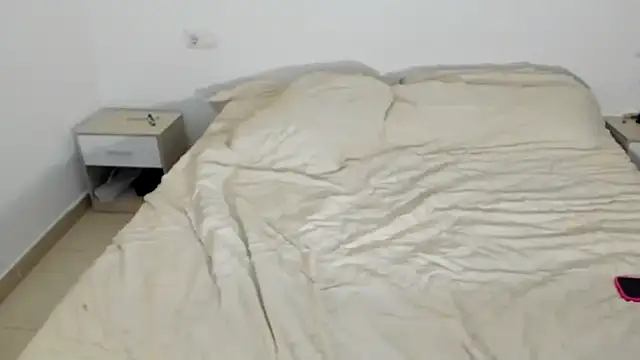 Snapshot of MariaMeir chatting on October 14, 2025, 9:04 pm MariaMeir online show from October 14, 2025, 9:04 pm