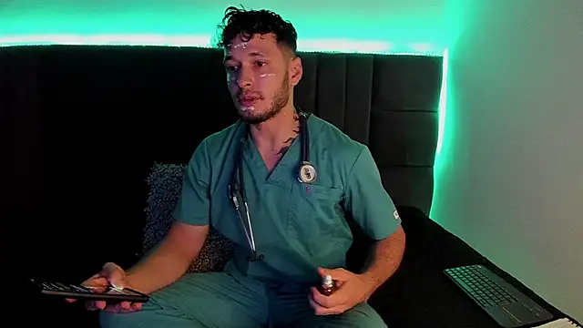 alejandro  2 online show from September 20, 2025, 3:28 pm