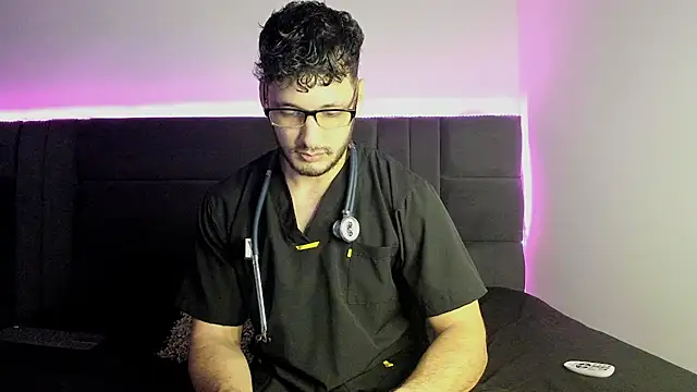 alejandro  2 online show from September 11, 2025, 3:56 pm