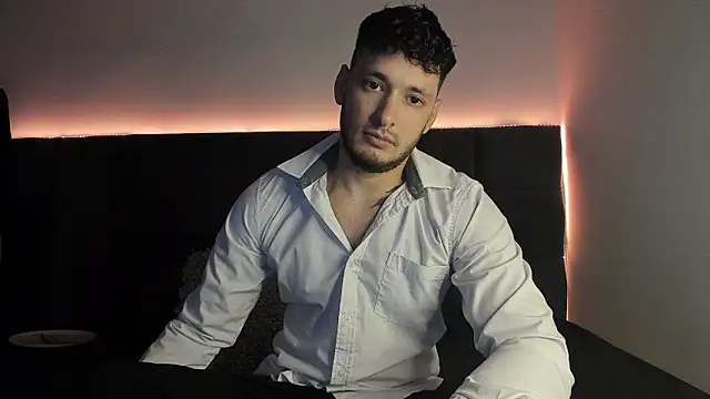 alejandro  2 online show from September 16, 2025, 5:14 pm