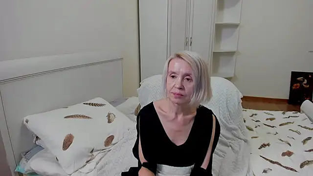 aminalive online show from October 5, 2025, 5:58 pm