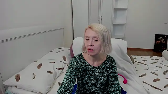 aminalive online show from October 8, 2025, 8:16 am