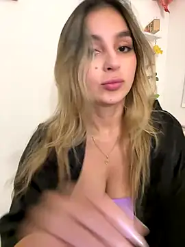 oriana zoeee online show from October 30, 2025, 12:09 am