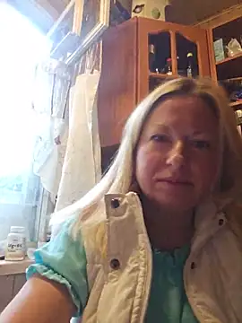 Snapshot of Arina_smiles chatting on June 11, 2026, 2:03 pm Arina smiles online show from June 11, 2026, 2:03 pm