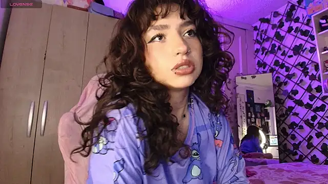 valenor  online show from June 25, 2026, 5:12 am