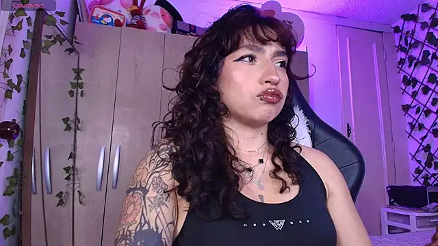 valenor  online show from July 22, 2026, 4:14 am