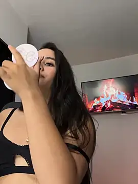 Mavie roses online show from November 14, 2025, 12:58 am