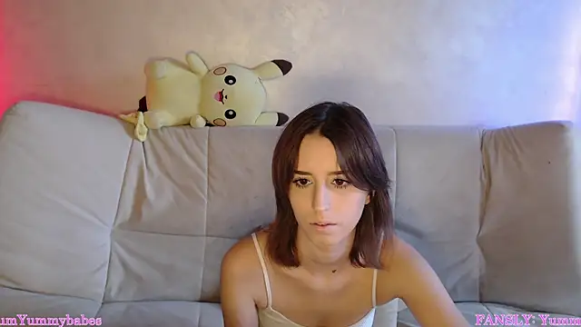 Snapshot of -Yummybabes- chatting on October 9, 2025, 1:55 pm -Yummybabes- online show from October 9, 2025, 1:55 pm