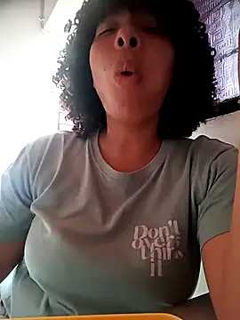 DannaBerry online show from October 2, 2025, 3:04 pm