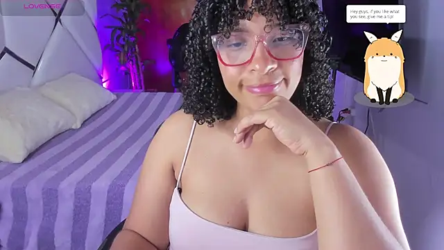 DannaBerry online show from September 12, 2025, 4:07 pm