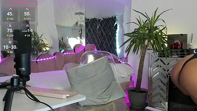 adonawet online show from November 9, 2025, 7:12 am