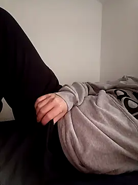 ScalicHat69 online show from February 3, 2026, 3:28 pm