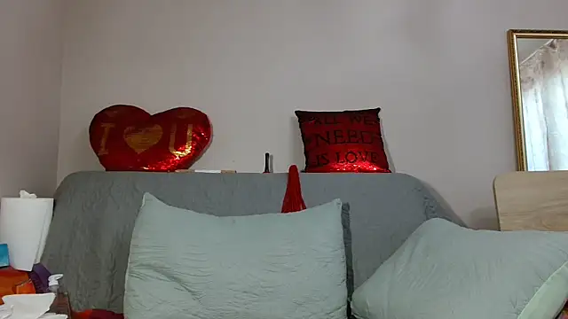 x  KHALEESI  x online show from October 31, 2025, 2:46 pm