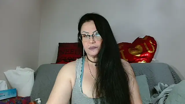 x  KHALEESI  x online show from October 22, 2025, 5:45 pm