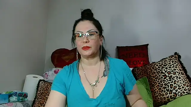 x  KHALEESI  x online show from March 3, 2025, 9:05 pm