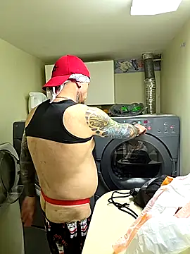 smoke777999 online show from April 13, 2026, 5:44 am