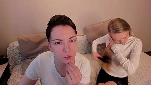 secret dreams   online show from February 23, 2025, 8:06 am