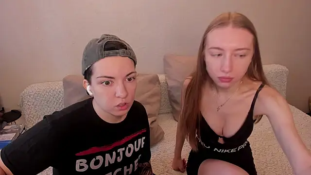 secret dreams   online show from February 17, 2025, 9:46 am