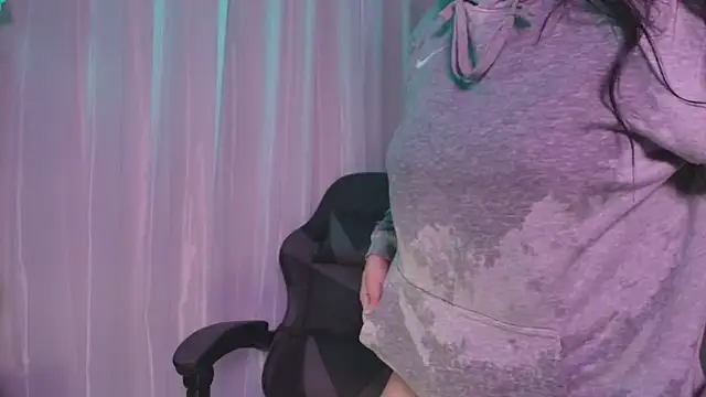 NinaMichelle online show from February 20, 2025, 8:36 pm