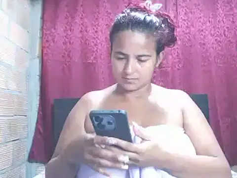 isabella dirty69 online show from September 10, 2025, 3:16 am