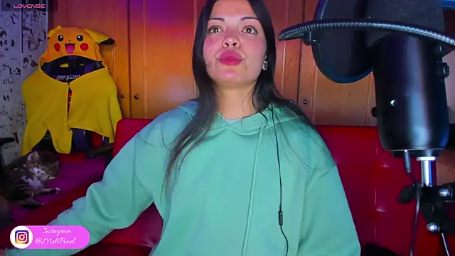 Meli Pixel online show from February 17, 2025, 8:27 pm