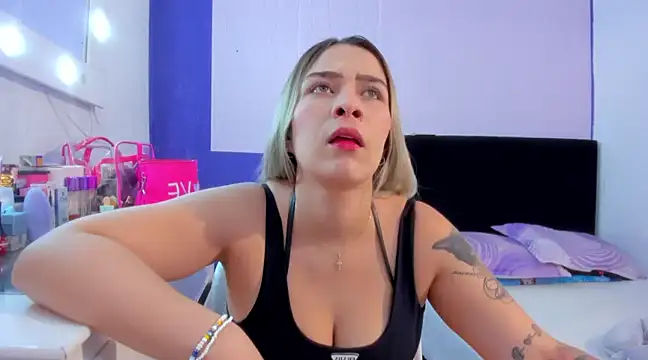 Snapshot of Byanca_Winklar chatting on March 11, 2025, 5:35 pm Byanca Winklar online show from March 11, 2025, 5:35 pm