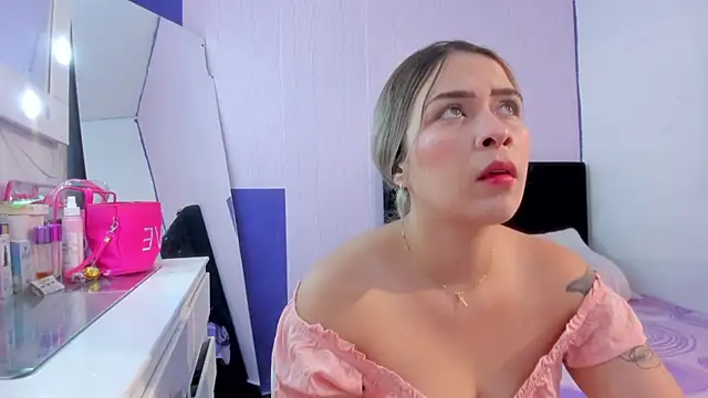 Snapshot of Byanca_Winklar chatting on February 25, 2025, 5:40 pm Byanca Winklar online show from February 25, 2025, 5:40 pm