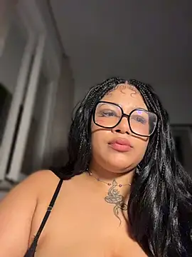 IamSashaLuv online show from May 8, 2026, 11:30 pm