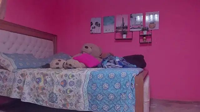 Emma lean online show from March 18, 2025, 1:01 pm