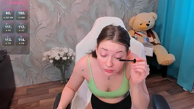 Kitty8meow online show from January 10, 2025, 4:44 am