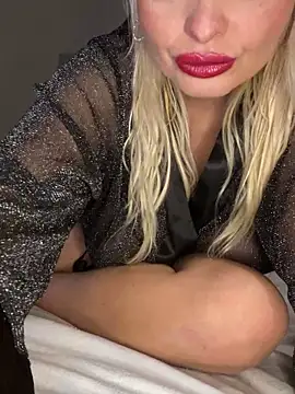 Lisavontease online show from January 19, 2025, 5:18 pm