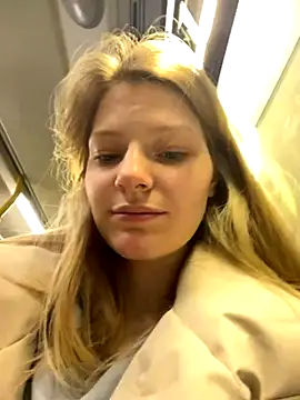 MaryHiggins online show from September 14, 2025, 2:28 pm