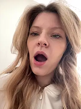 MaryHiggins online show from October 17, 2025, 6:17 am